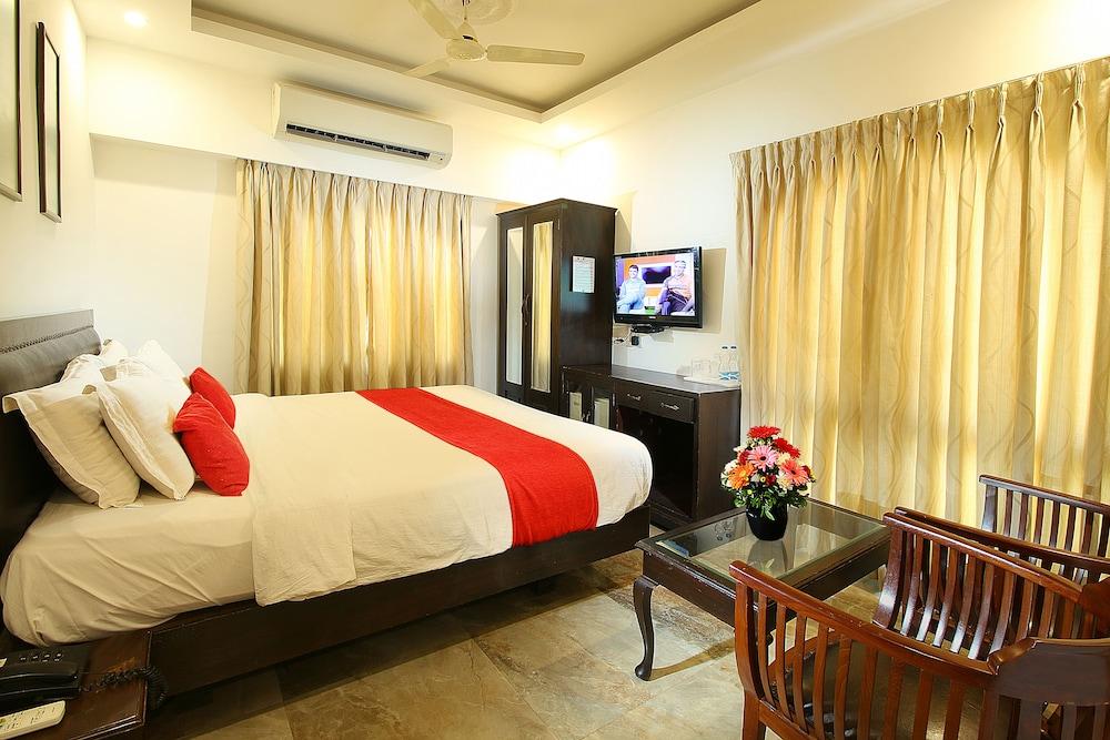 Calangute Grande Hotel Exterior photo