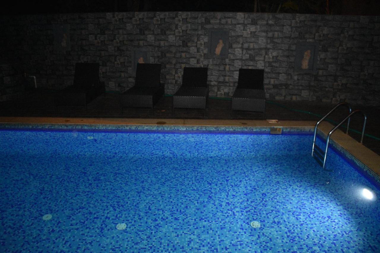 Calangute Grande Hotel Exterior photo